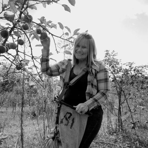 Meet your Posher, Rebecca - Picture 1 of 1